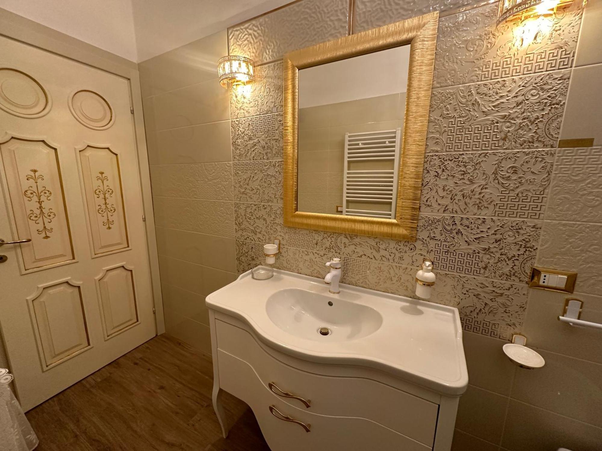 Neaiton Apartment *
